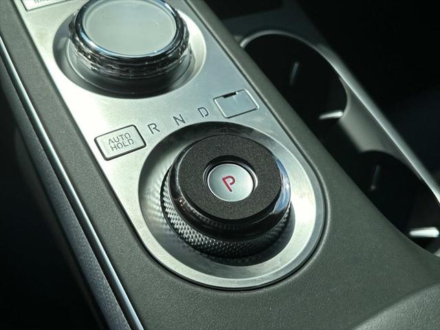 Photo of 2025 Alta White Genesis GV70