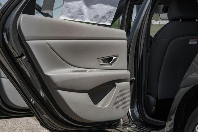 Photo of 2025 Amazon Gray Hyundai ELANTRA