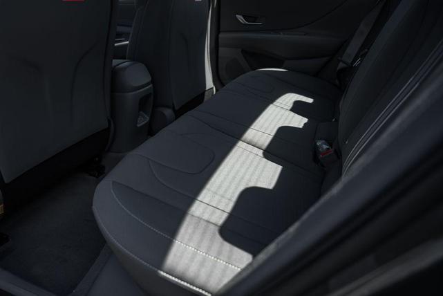 Photo of 2025 Amazon Gray Hyundai ELANTRA
