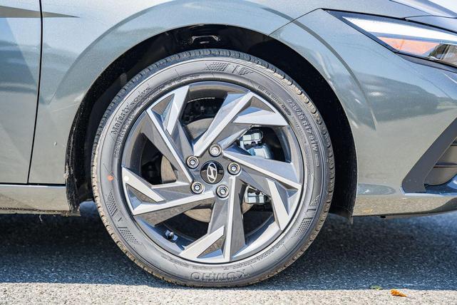 Photo of 2025 Amazon Gray Hyundai ELANTRA
