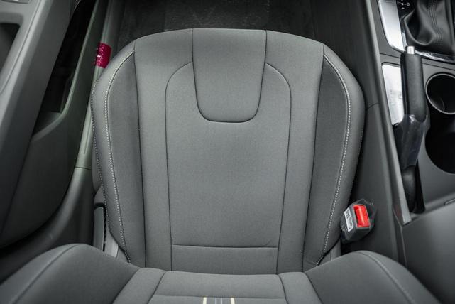 Photo of 2025 Ecotronic Gray Hyundai ELANTRA