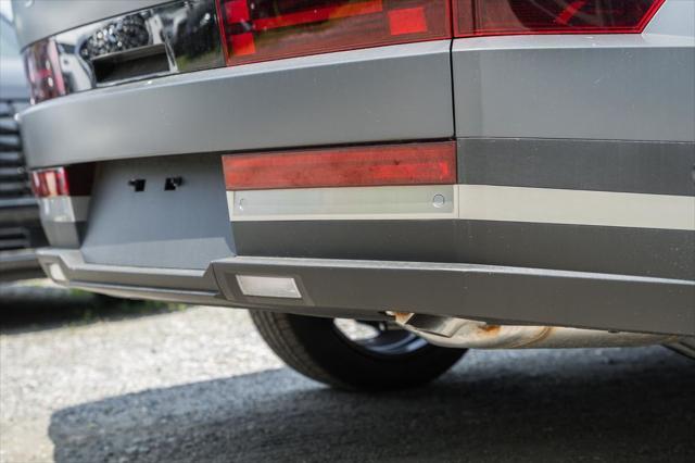Photo of 2025 Gray Hyundai SANTA FE