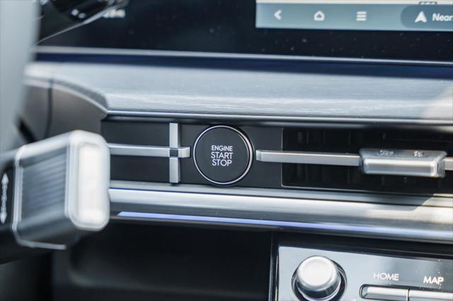 Photo of 2025 Gray Hyundai SANTA FE
