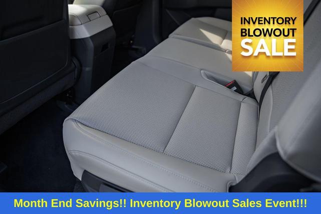 Photo of 2025 Phantom Black Hyundai SANTA FE