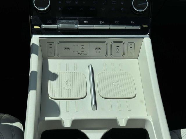 Photo of 2025 Phantom Black Hyundai SANTA FE HEV
