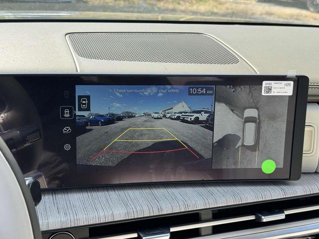 Photo of 2025 Phantom Black Hyundai SANTA FE HEV