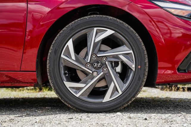 Photo of 2025 Ultimate Red Hyundai ELANTRA HEV