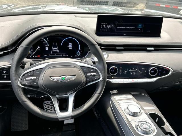 Photo of 2025 Vik Black Genesis GV70