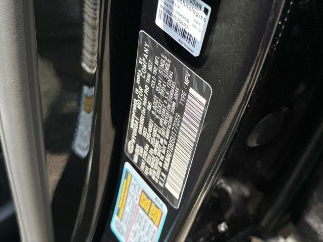 Photo of 2025 Vik Black Genesis GV70