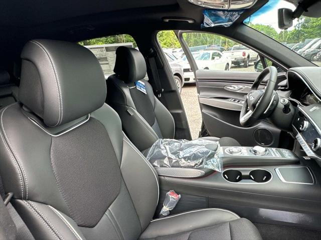 Photo of 2025 Vik Black Genesis GV70