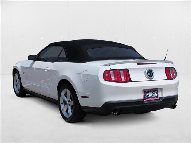 Photo of 2010 Performance White Ford Mustang