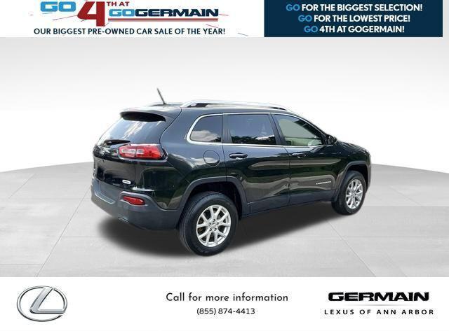 Photo of 2015 Brilliant Black Crystal Pearlcoat Jeep Cherokee