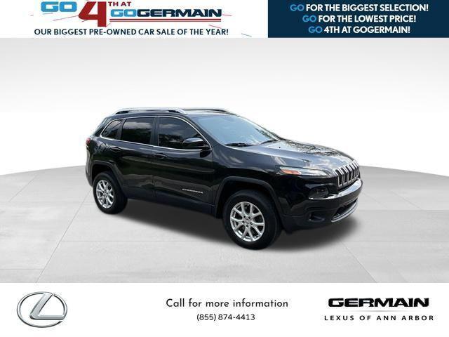 Photo of 2015 Brilliant Black Crystal Pearlcoat Jeep Cherokee