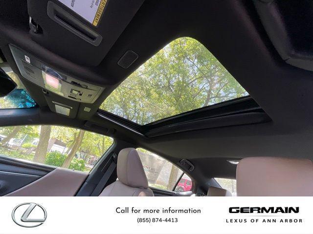 Photo of 2025 Iridium Lexus ES 350