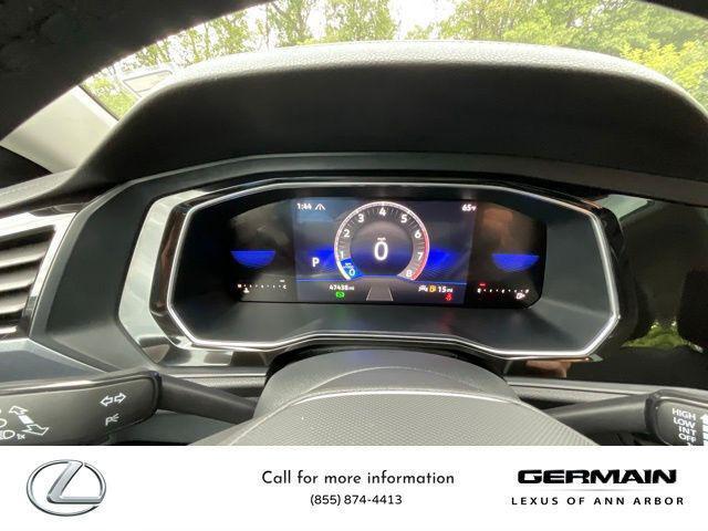 Photo of 2024 Platinum Gray Metallic Volkswagen Jetta