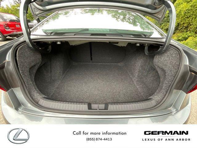 Photo of 2024 Platinum Gray Metallic Volkswagen Jetta