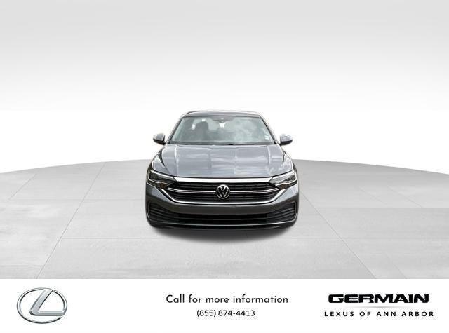 Photo of 2024 Platinum Gray Metallic Volkswagen Jetta