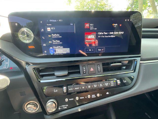 Photo of 2024 Matador Red Mica Lexus ES 350
