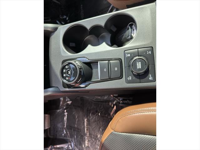 Photo of 2024 CARBONIZED GRAY METALLIC Ford Bronco Sport