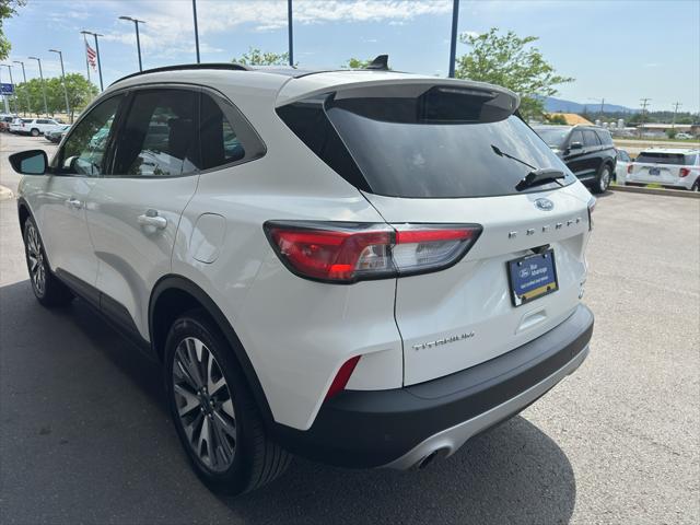 Photo of 2022 STAR WHITE METALLIC TRI-COAT Ford Escape