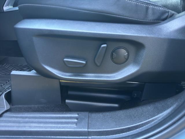 Photo of 2024 AZURE GREY MET TRI-COAT Ford Ranger