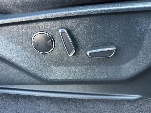 Photo of 2025 ANTIMATTER BLUE METALLIC Ford F-150