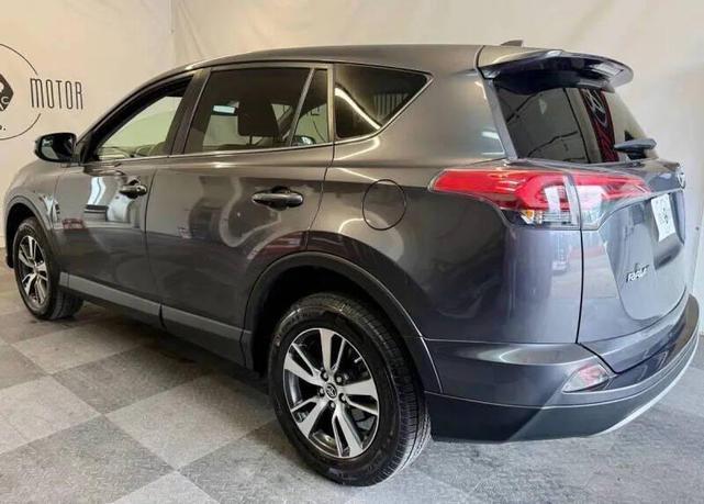 Photo of 2018 Magnetic Gray Metallic Toyota RAV4