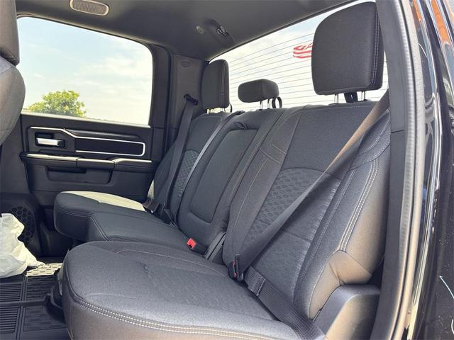 Photo of 2025 Diamond Black Crystal Pearlcoat RAM 2500