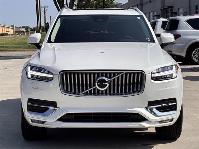 Photo of 2023 Crystal White Metallic Volvo XC90