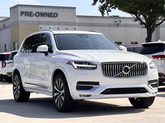 Photo of 2023 Crystal White Metallic Volvo XC90