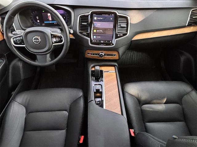 Photo of 2023 Crystal White Metallic Volvo XC90