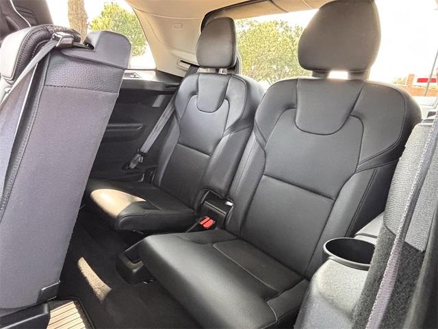 Photo of 2023 Crystal White Metallic Volvo XC90
