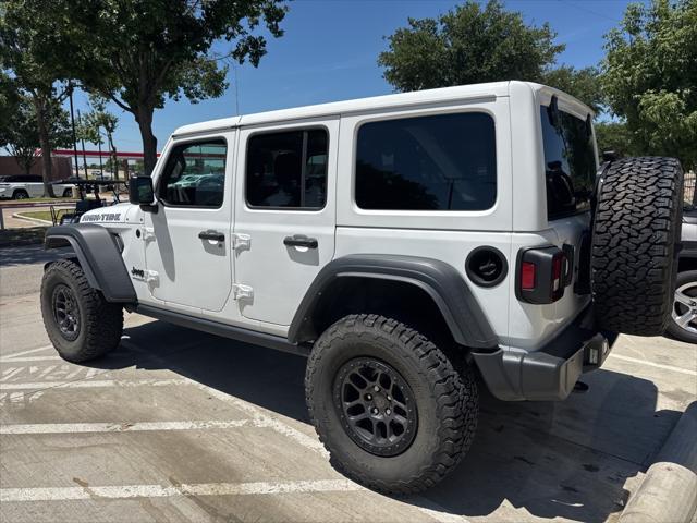 Photo of 2022 Bright White Clearcoat Jeep Wrangler Unlimited