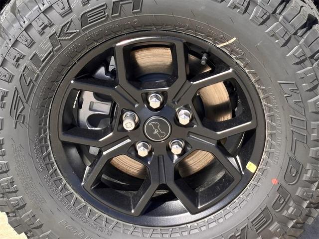 Photo of 2025 Bright White Clearcoat Jeep Wrangler