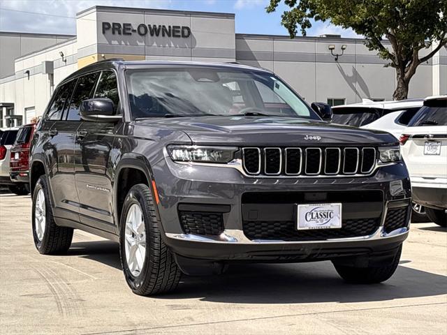 Photo of 2023 Baltic Gray Metallic Clearcoat Jeep Grand Cherokee L