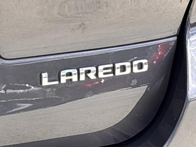 Photo of 2023 Baltic Gray Metallic Clearcoat Jeep Grand Cherokee L