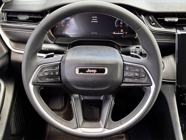 Photo of 2023 Baltic Gray Metallic Clearcoat Jeep Grand Cherokee L