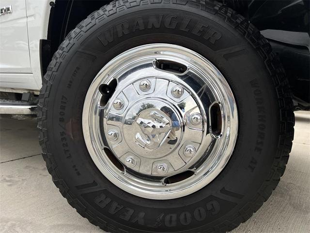 Photo of 2024 Bright White Clearcoat RAM 3500