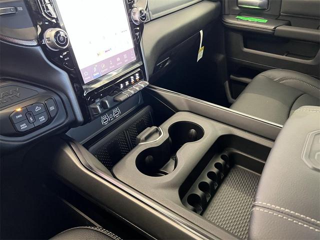 Photo of 2025 Granite Crystal Metallic Clearcoat RAM 2500