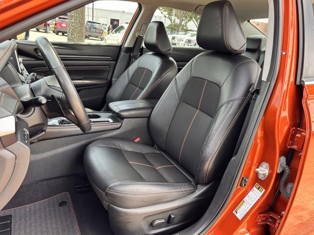 Photo of 2022 Sunset Drift Chromaflair Nissan Altima