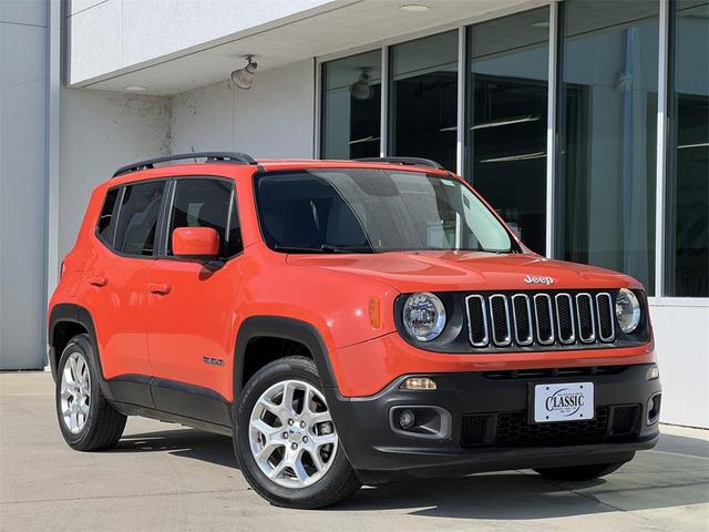 Photo of 2016 Omaha Orange Jeep Renegade