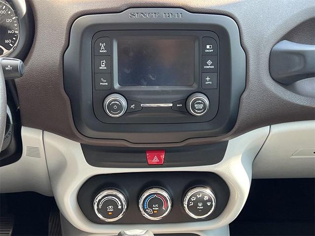Photo of 2016 Omaha Orange Jeep Renegade