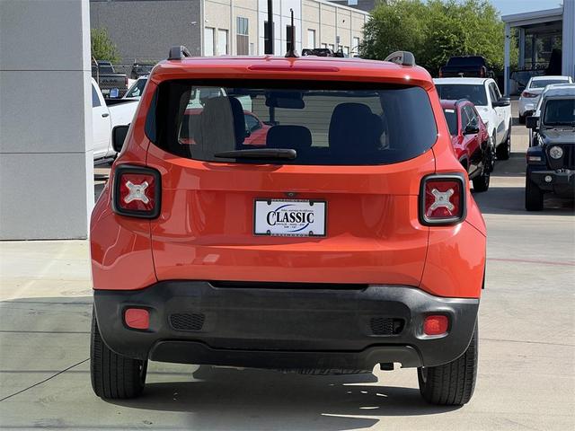 Photo of 2016 Omaha Orange Jeep Renegade