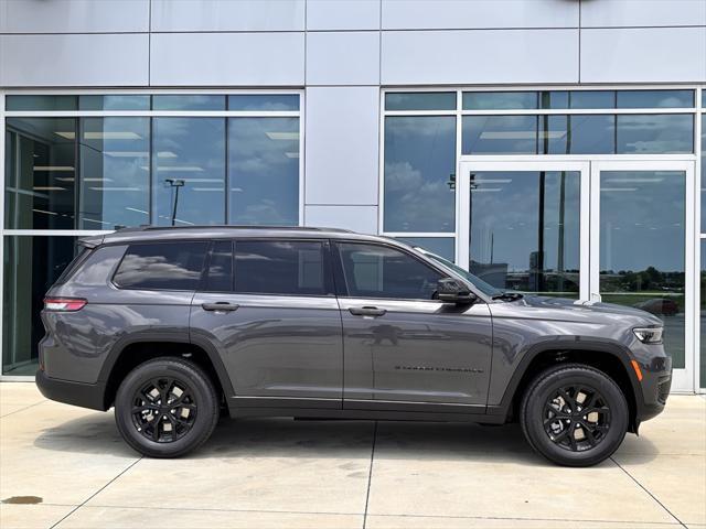 Photo of 2025 Baltic Gray Metallic Clearcoat Jeep Grand Cherokee L