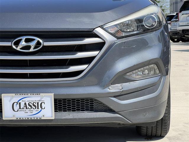 Photo of 2017 Coliseum Gray Hyundai TUCSON