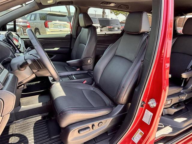 Photo of 2023 Radiant Red Metallic II Honda Odyssey