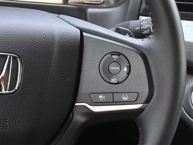 Photo of 2023 Radiant Red Metallic II Honda Odyssey
