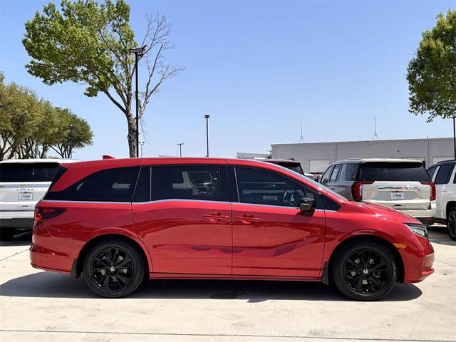 Photo of 2023 Radiant Red Metallic II Honda Odyssey