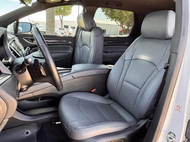 Photo of 2024 Summit White Buick Enclave
