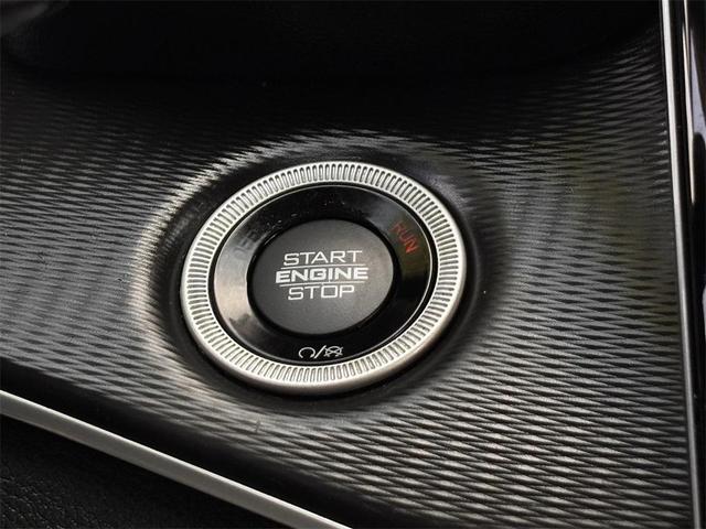 Photo of 2023 Baltic Gray Metallic Clearcoat Jeep Grand Cherokee L